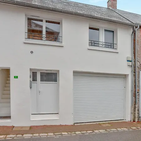 1 Bedroom Amazing In Apartmán Carolles