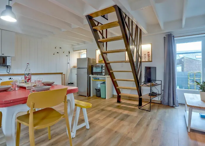 Apartment 1 Bedroom Cozy In